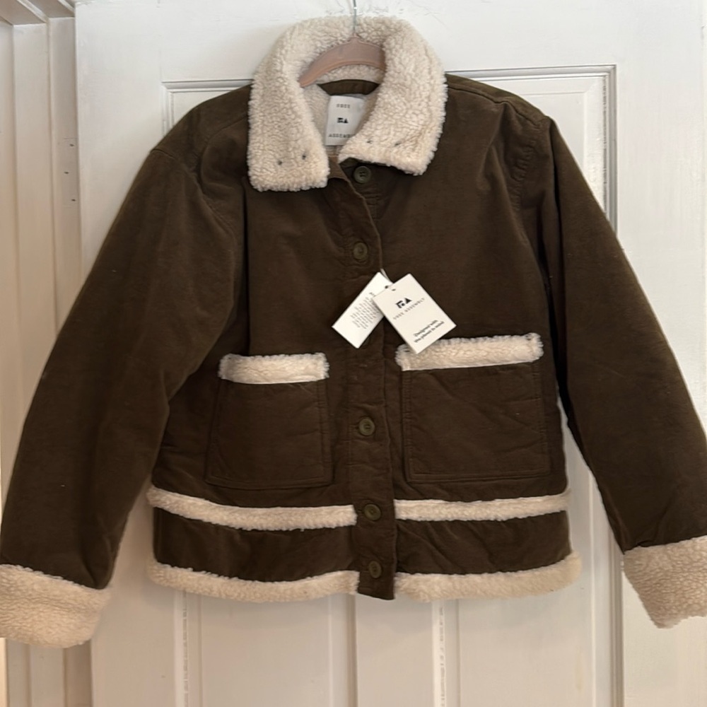 Women’s corduroy jacket, Free Assembly, Size S, Color Hunter Green,NWT